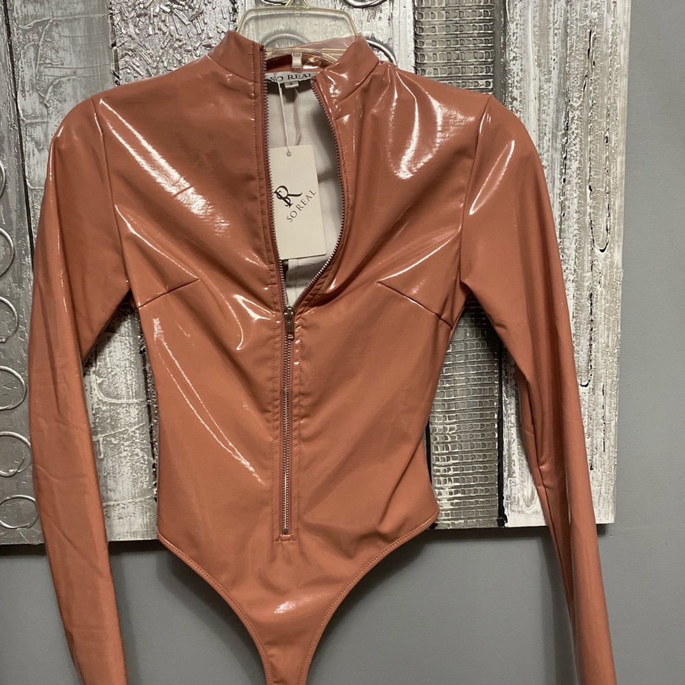 Gsuwoo Shop So Real Latex long sleeve bodysuit and pants set - Picture 2 of 4